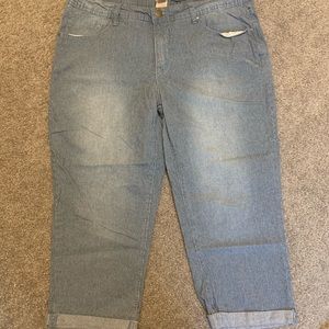 Faded Glory pinstripe Capri pants SZ 18